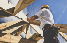 Les permis de construire poursuivent leur baisse en juin, -15,3% sur un an