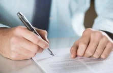 Signature (© Fotolia)