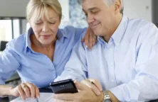 Couple agé (© Fotolia)