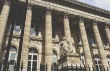 La Bourse de Paris à l&rsquo;équilibre, entre BCE et résultats d&rsquo;entreprises