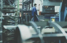 Stif : le titre explose sur fond de performances solides