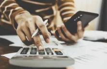 France : la trajectoire budgétaire en légère amélioration, le déficit à 155,4 milliards