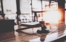 Ventes aux enchères : adjugé de Paris à Nevers