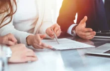 Contrats d’assurance obsèques : en 2025, des informations standardisées pour contrer les abus  