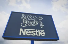 Lait infantile : une soixantaine de pays concernés, le patron de Nestlé s&rsquo;excuse