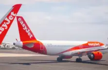 easyJet dépasse les attentes de bénéfice en 2025 malgré un revenu par siège décevant